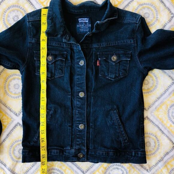 𝅺EUC Girls Large (12/13yrs) Levi’s Dark Blue Trucker Jean Jacket - Picture 9 of 9
